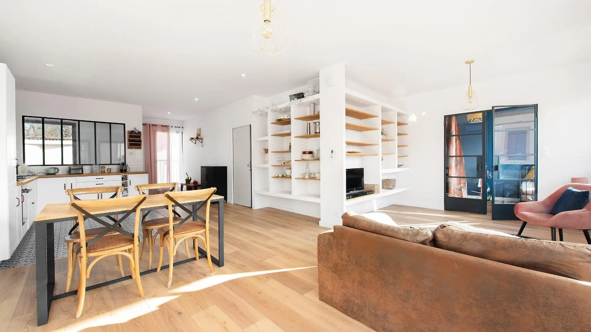 T3 Spacieux Et Moderne - Climatisation, Parking & Terrasse Pibrac France